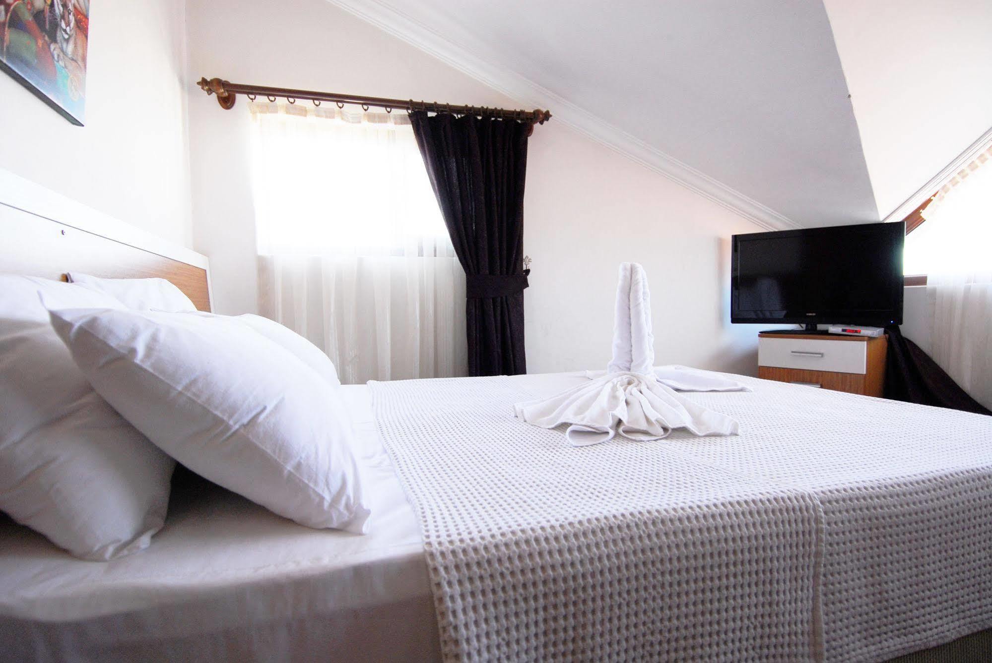 Lidya City Hotel Fethiye Esterno foto