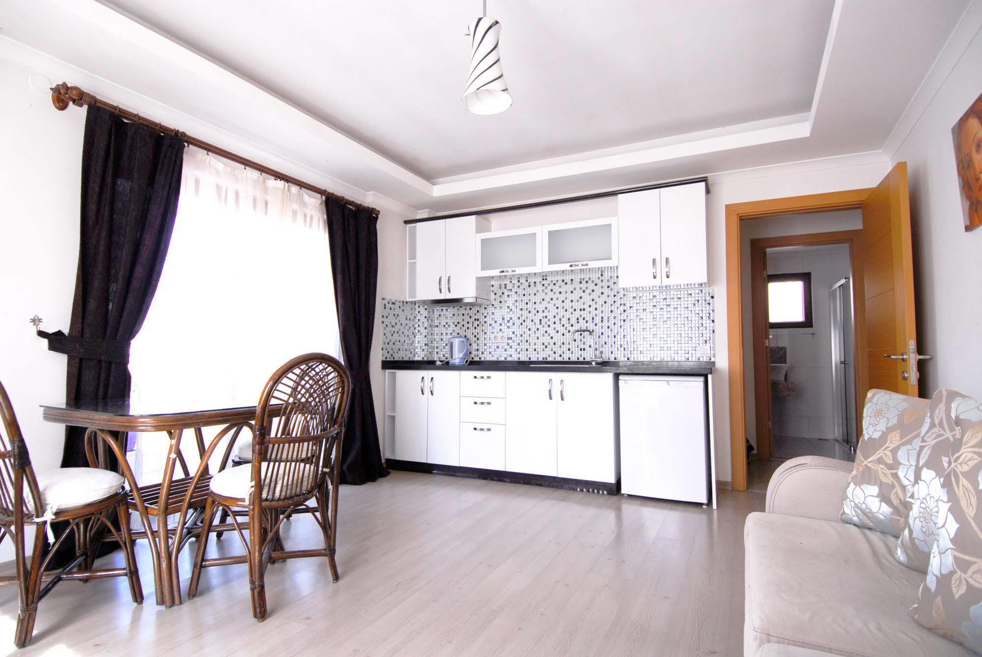 Lidya City Hotel Fethiye Esterno foto