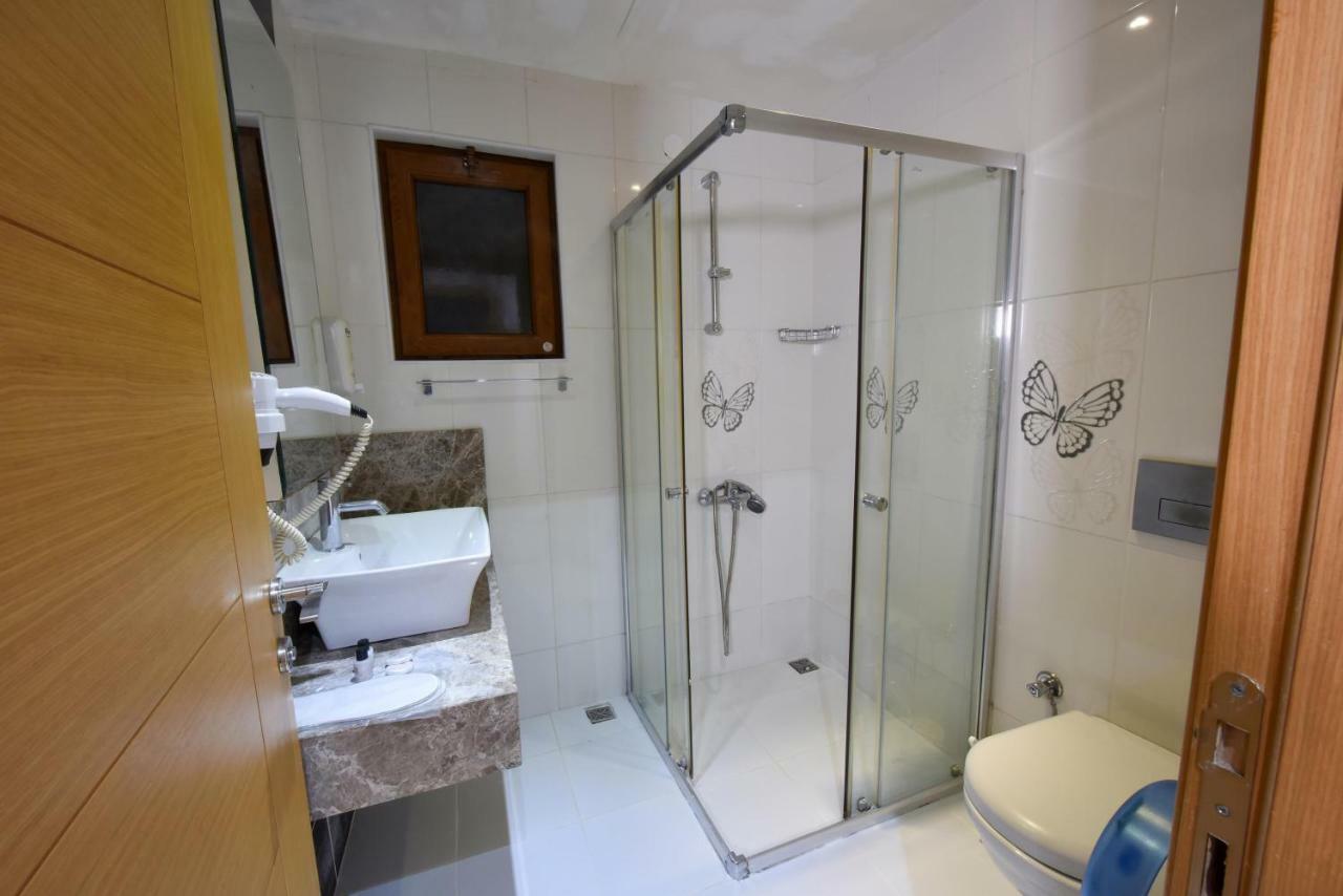 Lidya City Hotel Fethiye Esterno foto